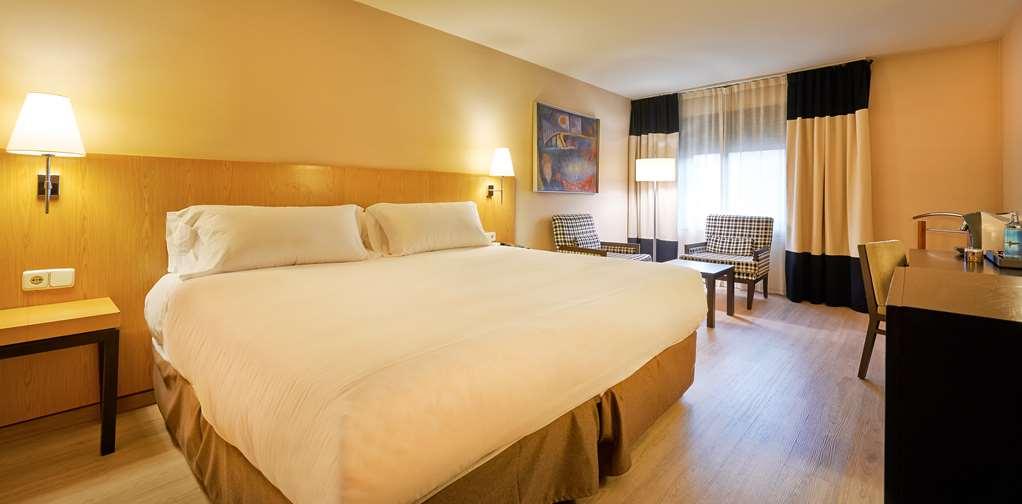 Nh Lleida Pirineos Hotel Ruang foto