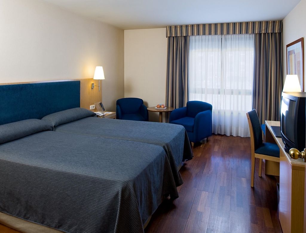 Nh Lleida Pirineos Hotel Ruang foto